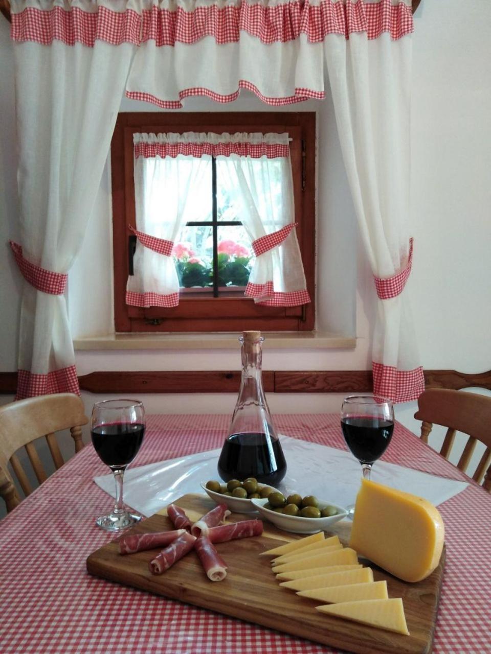 House Josip Villa Лабин Екстериор снимка